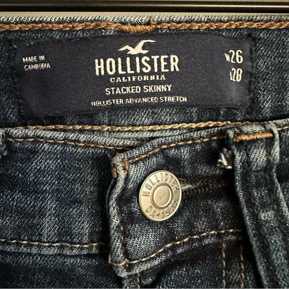 Hollister Men's Medium Wash Stacked Skinny Jeans. 26/28 - Picture 3 of 7